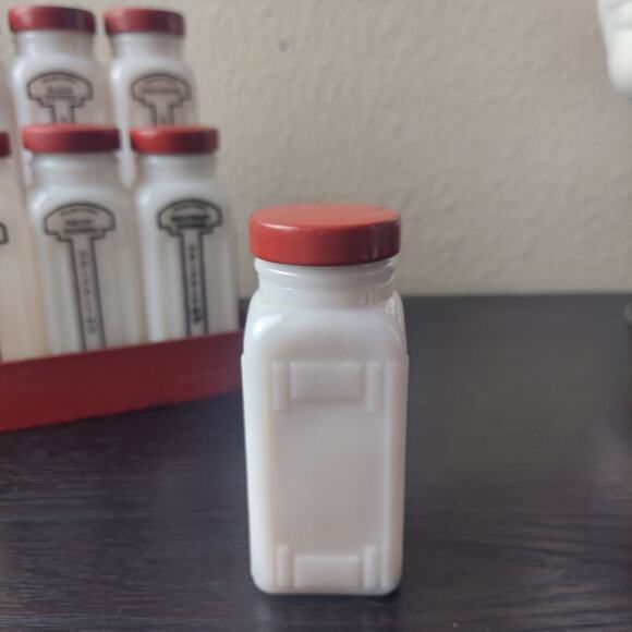 VTG Set Of 8 Original Griffiths Spice Jars ~ Milk Glass With Red Metal Rack - Picture 4 of 16